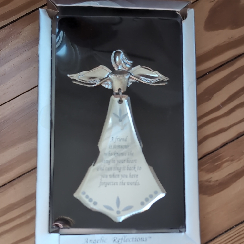 Silver Angel Wall Ornament with Inspirational Message